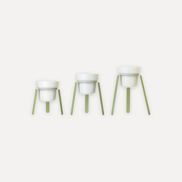 Set of 3 flower pots of different heights