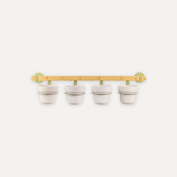 Wall planter with 4 pots