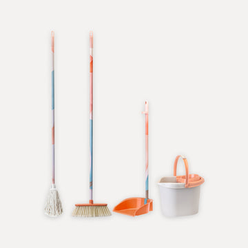 Set of 4 pieces with natural cotton mop