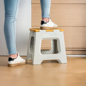 Foldable stools