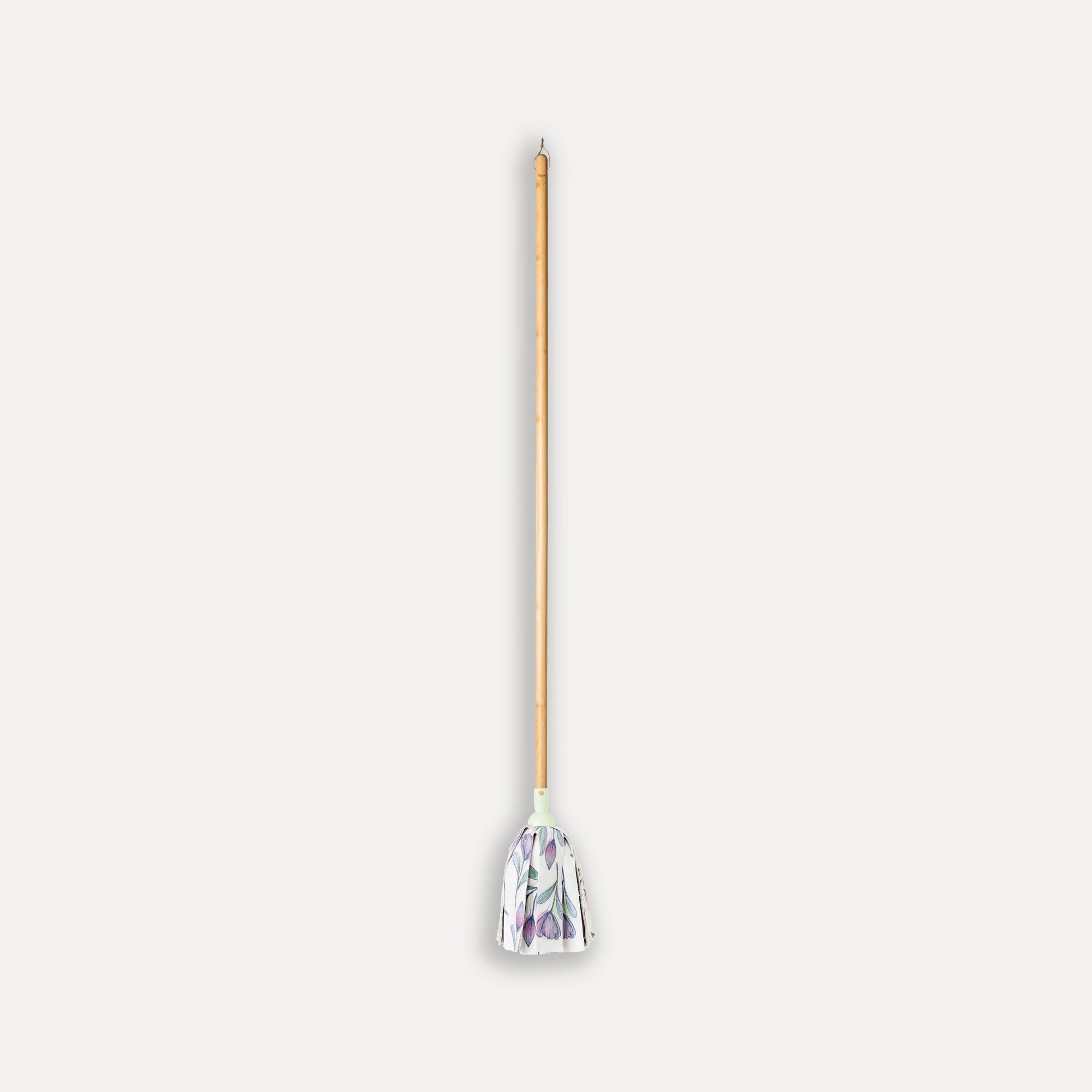 Microfiber mop with bamboo handle