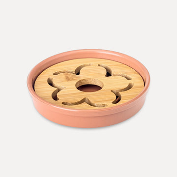 Flower-shaped soap dish