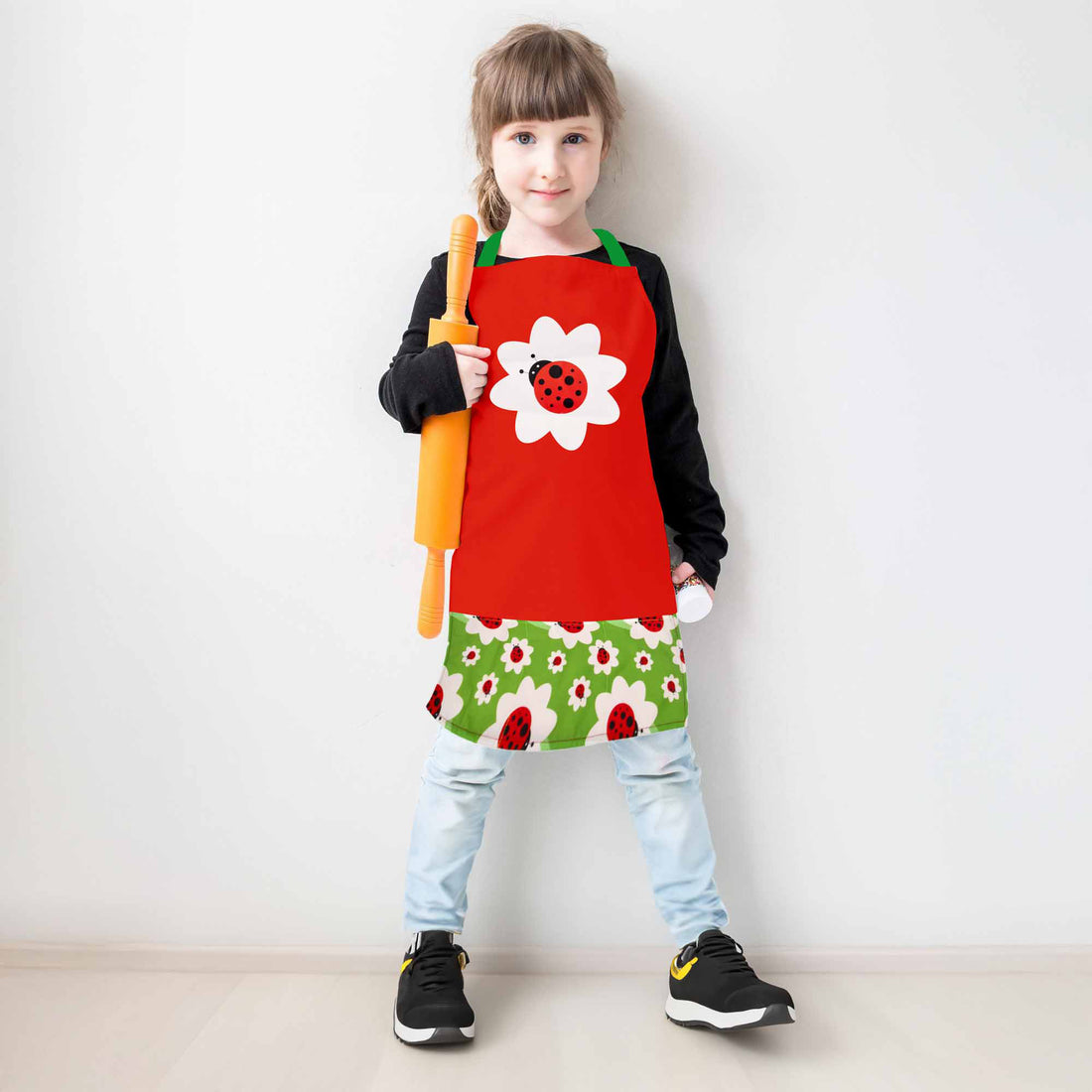 Waterproof children's apron