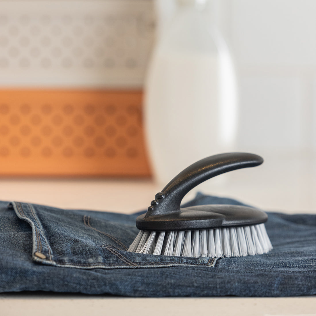 Brosse à main avec poignée pour laver le linge