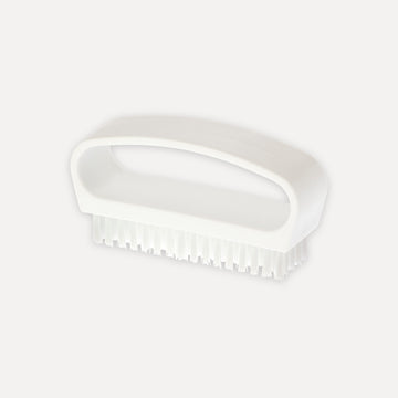 Cepillo de mano para las uñas