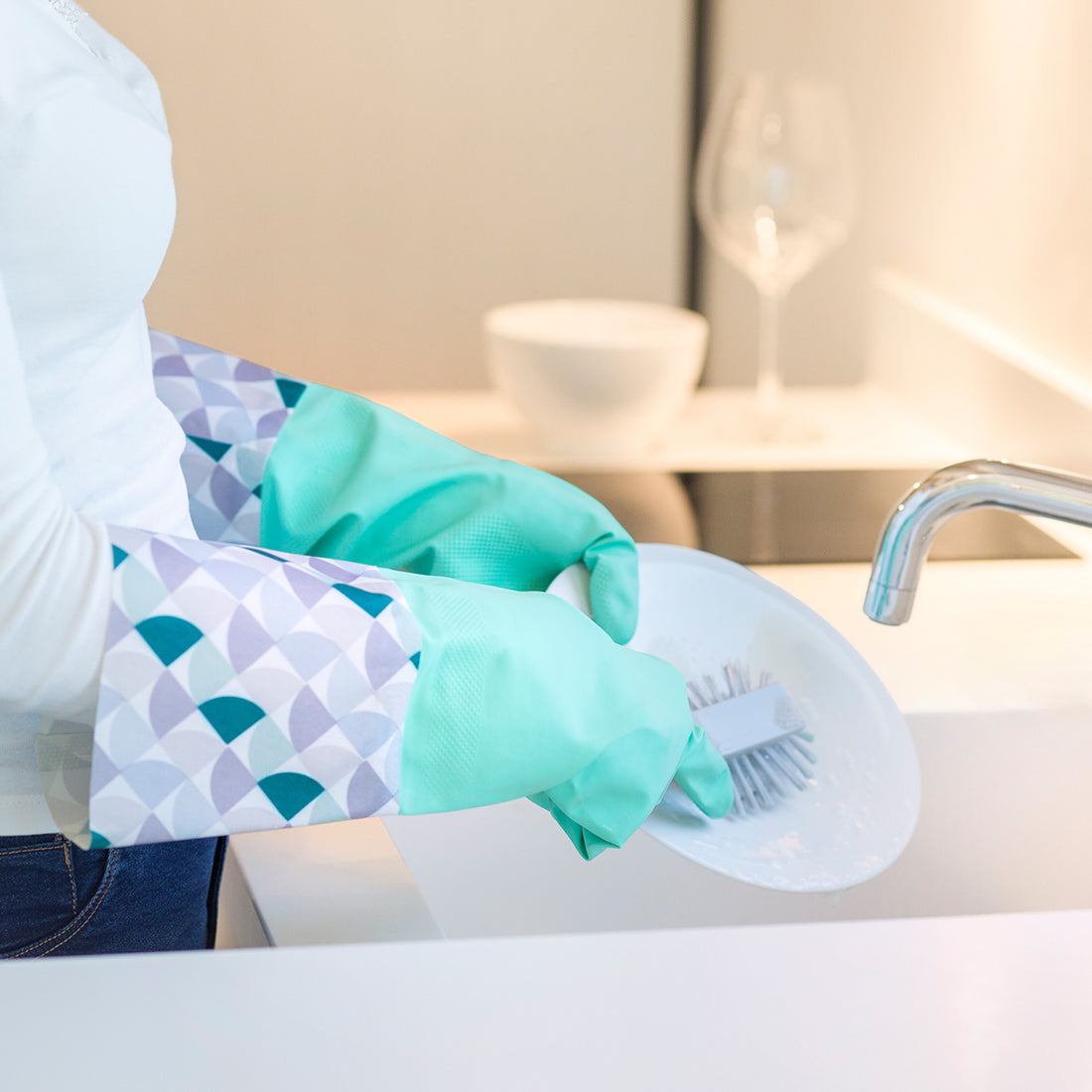 Dishwashing brush set, sponge, and gloves